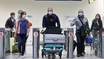 Ужесточение требований МАУ относительно масок на борту самолетов